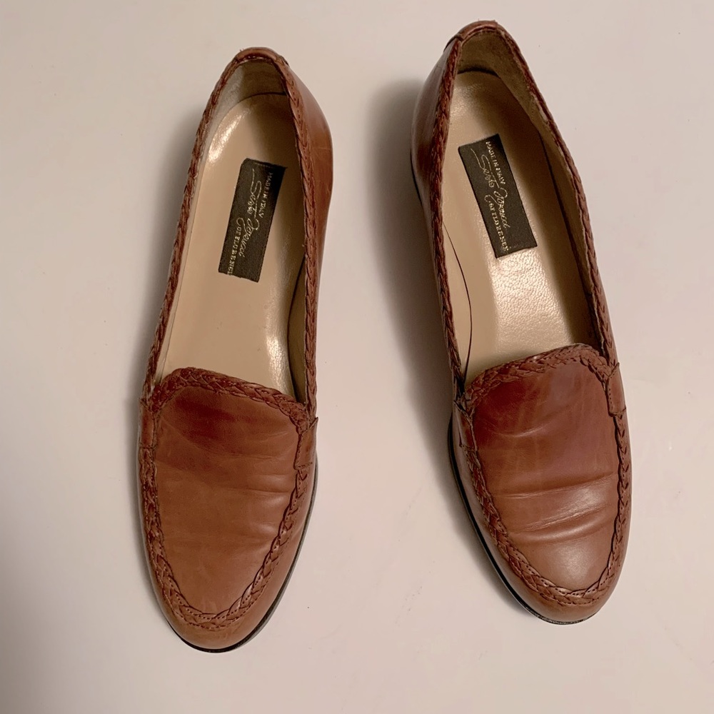 Sesto Meucci tan leather loafers with braided detail